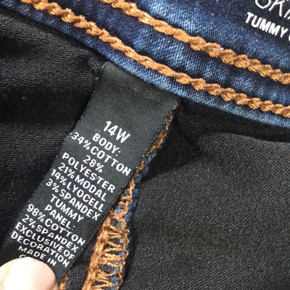 Ladies size 14 skinny leg tummy control jeans by Inc. Great condition - Picture 5 of 7